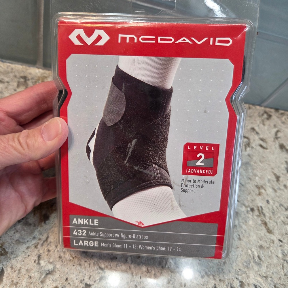McDavid 432 Ankle Support Level 2 Advanced Figure-8 Straps Black Large NEW
